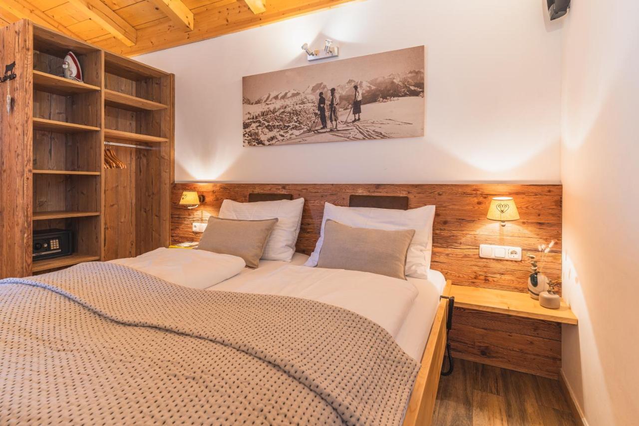 Dorfchalets & Apartments - Authentic Experience In Centre Of Kaprun Including Tauernspa And Summercard Eksteriør billede