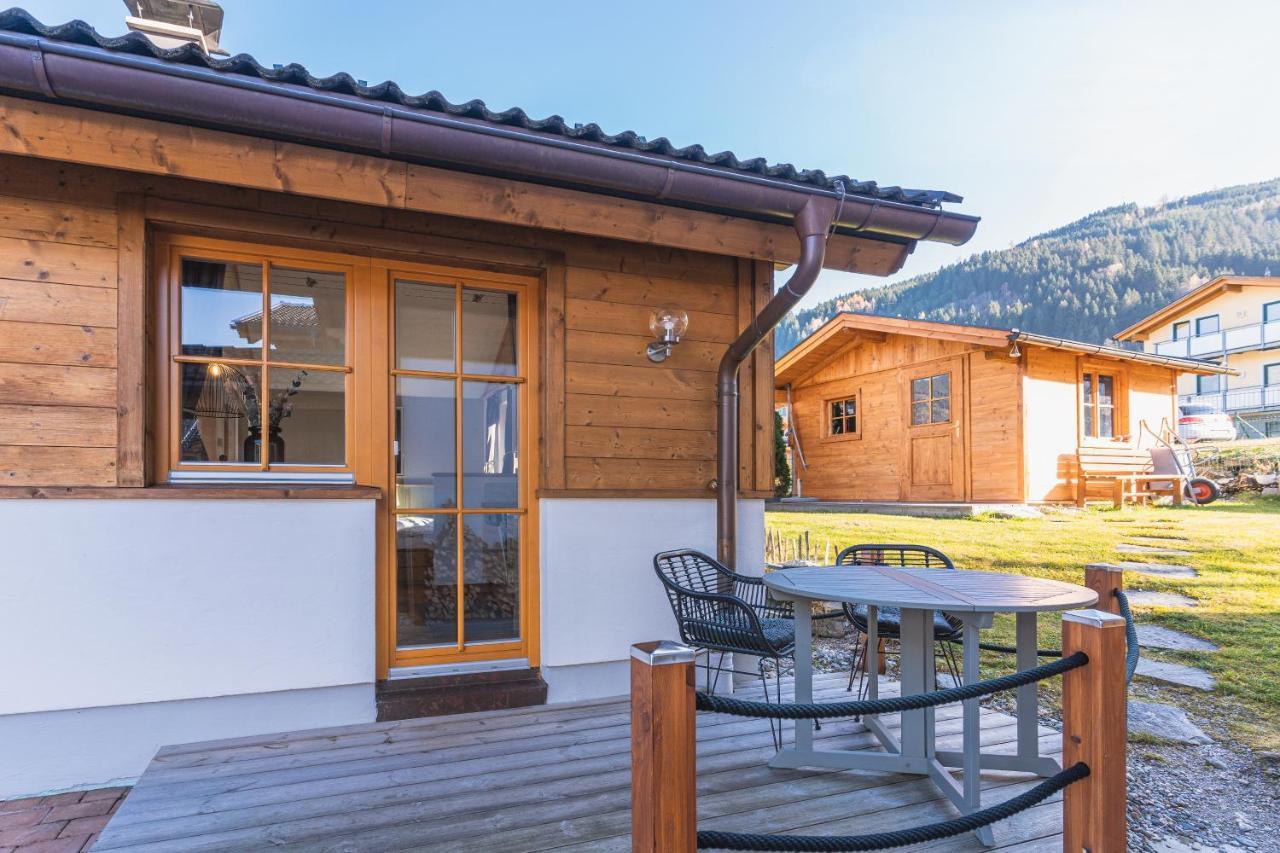 Dorfchalets & Apartments - Authentic Experience In Centre Of Kaprun Including Tauernspa And Summercard Eksteriør billede